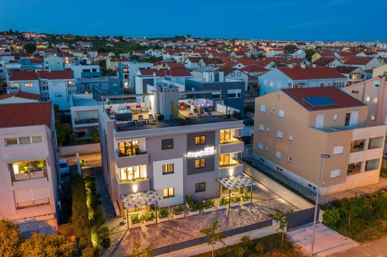 Luxury Majpruz Suites I زادار المظهر الخارجي الصورة